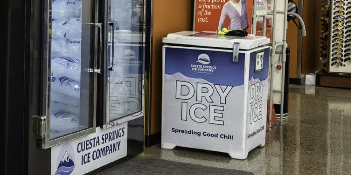 Dry Ice Merchandiser